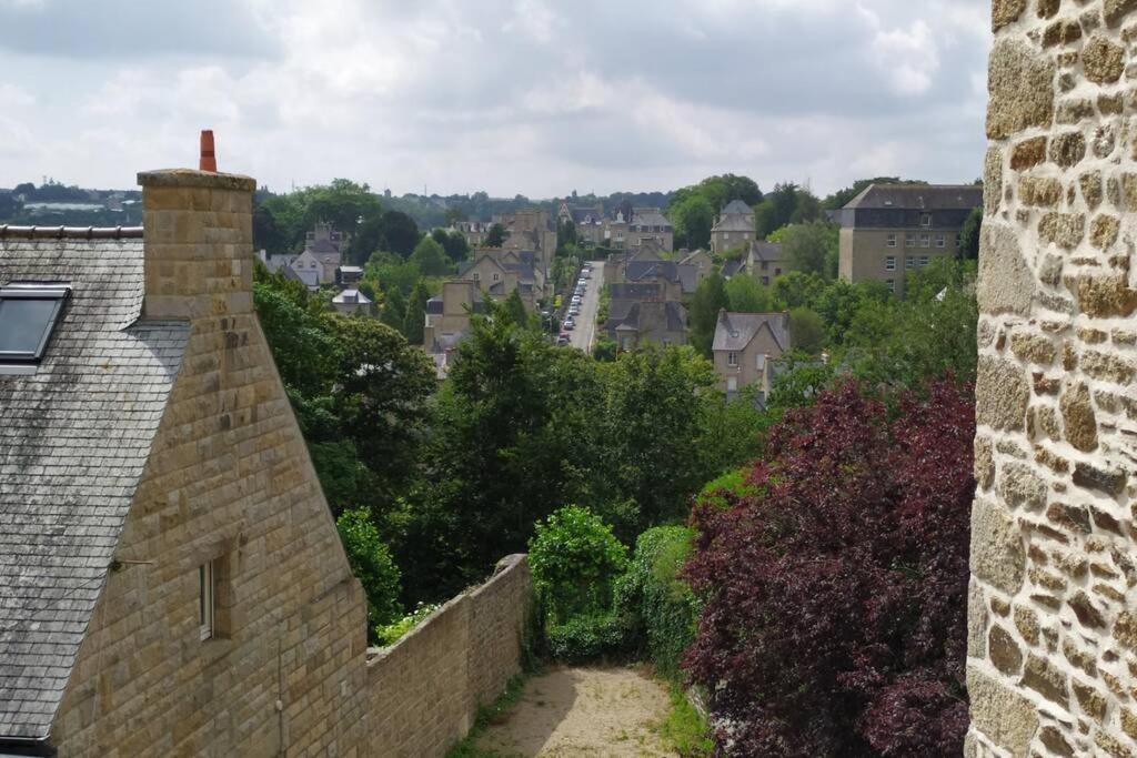 Dinan Château Exterior foto